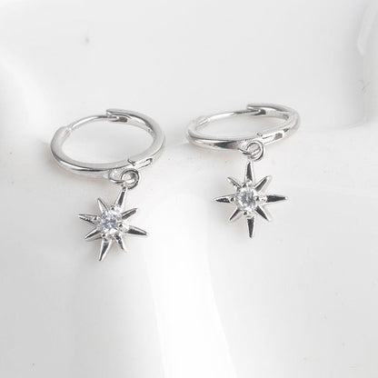 Cess – Pendientes Huggie Micro Pavé Estrella