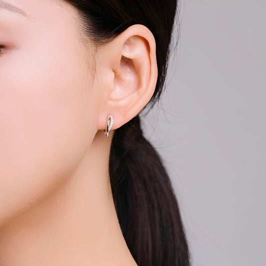 Alyana – Pendientes Stud Minimalistas Elegantes