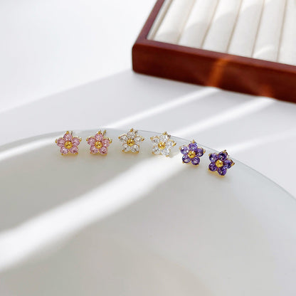 Sheena – Pendientes Florales con Detalle Brillante