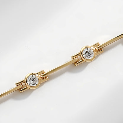 Lucía – Pulsera Elegante de Oro con Circonitas