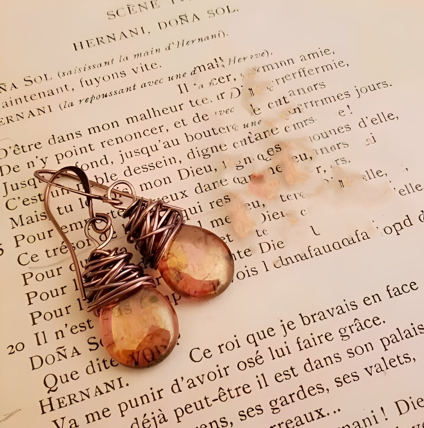 Eerie – Pendientes Boho Inspirados en Luciérnagas