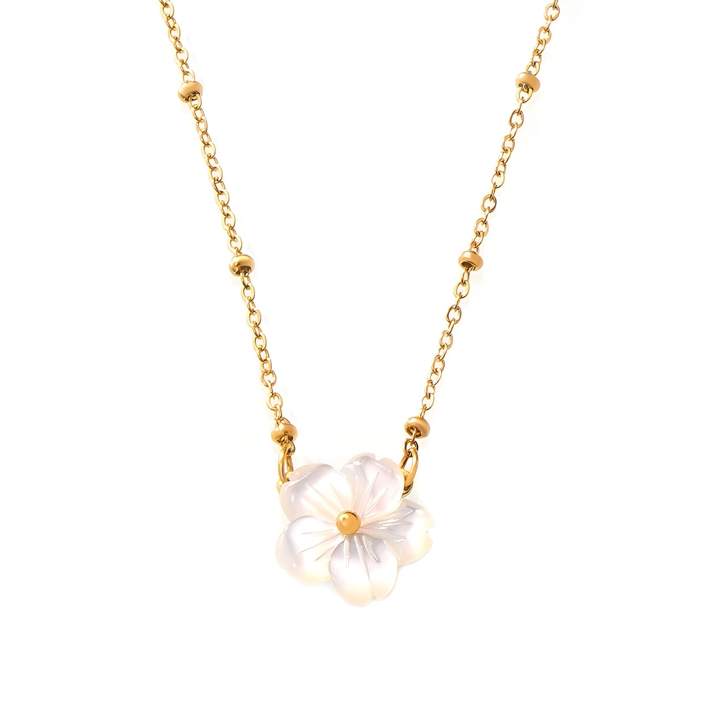 Nicole – Collar Flores de Concha Blanca y Estilo Frío