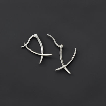 Vanny – Pendientes Cruz de Oro Elegante