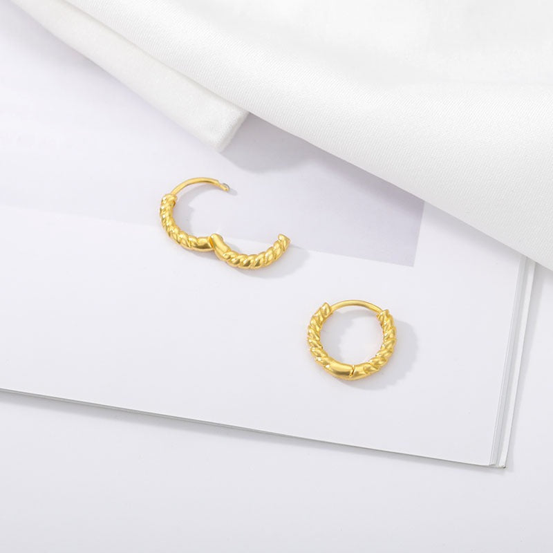 Manon – Pendientes Mini Aros Cuerda en Oro