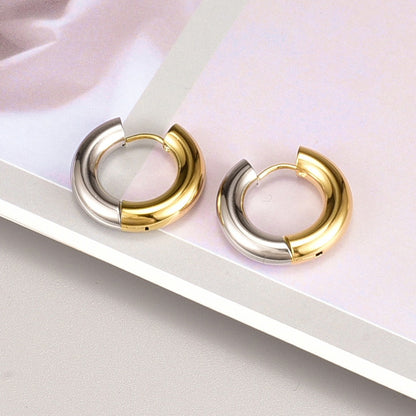 Adriana – Pendientes Dorados de Acero Titanio Gruesos Elegantes