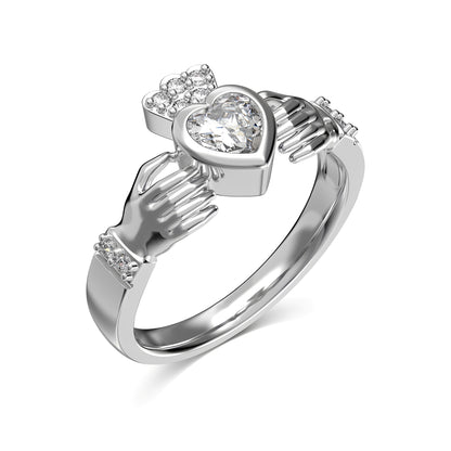 Rhea – Anillo Corazón con Brillo Elegante
