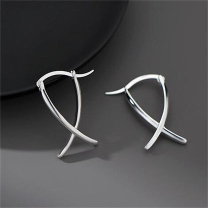 Emilie – Pendientes Líneas Cruzadas Elegantes