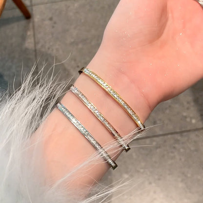 Valerie – Pulsera Brillante de Acero Elegante