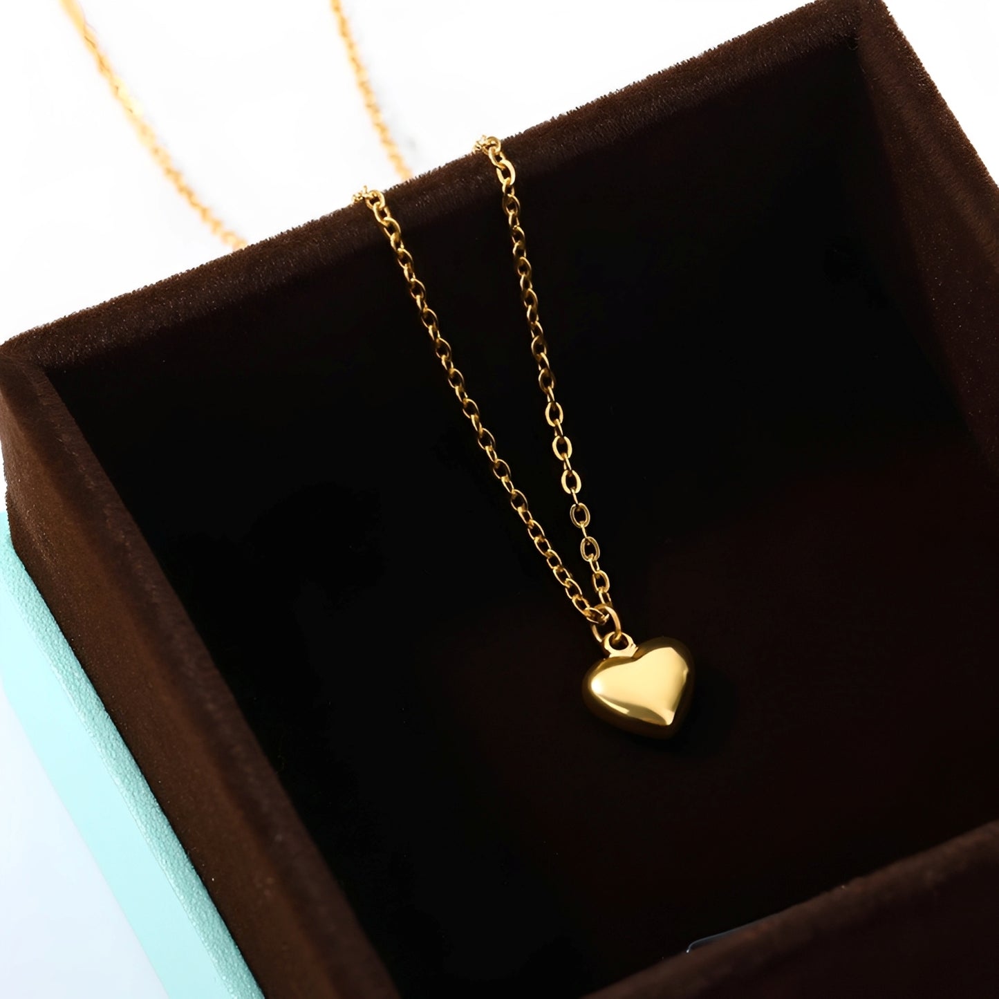 Diana – Collar Corazón Elegante con Diseño Chic