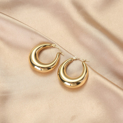 Aiko – Pendientes Dorados de Acero Elegantes