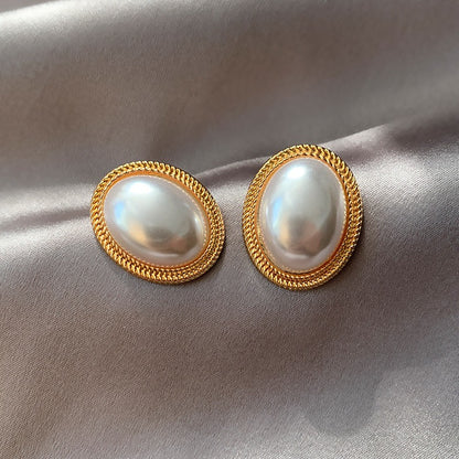 Klio  – Pendientes de Perla Vintage Elegantes