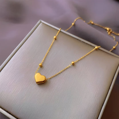 Amara – Collar Love en Acero Titanio