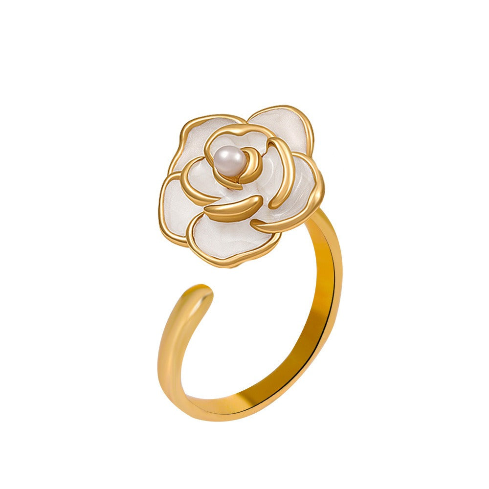 Cynthia – Anillo Camelia Blanca Vintage Elegante