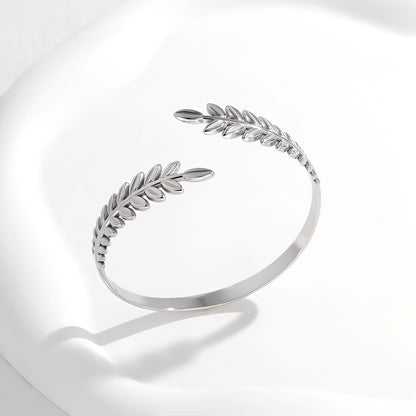 Selena – Pulsera Abierta Hojas Elegantes