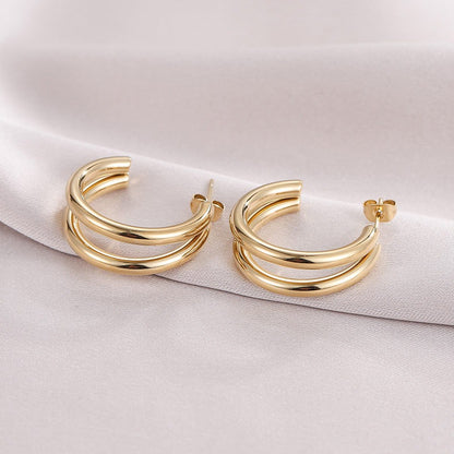 Yumi – Pendientes Doble Capa de Acero Elegantes