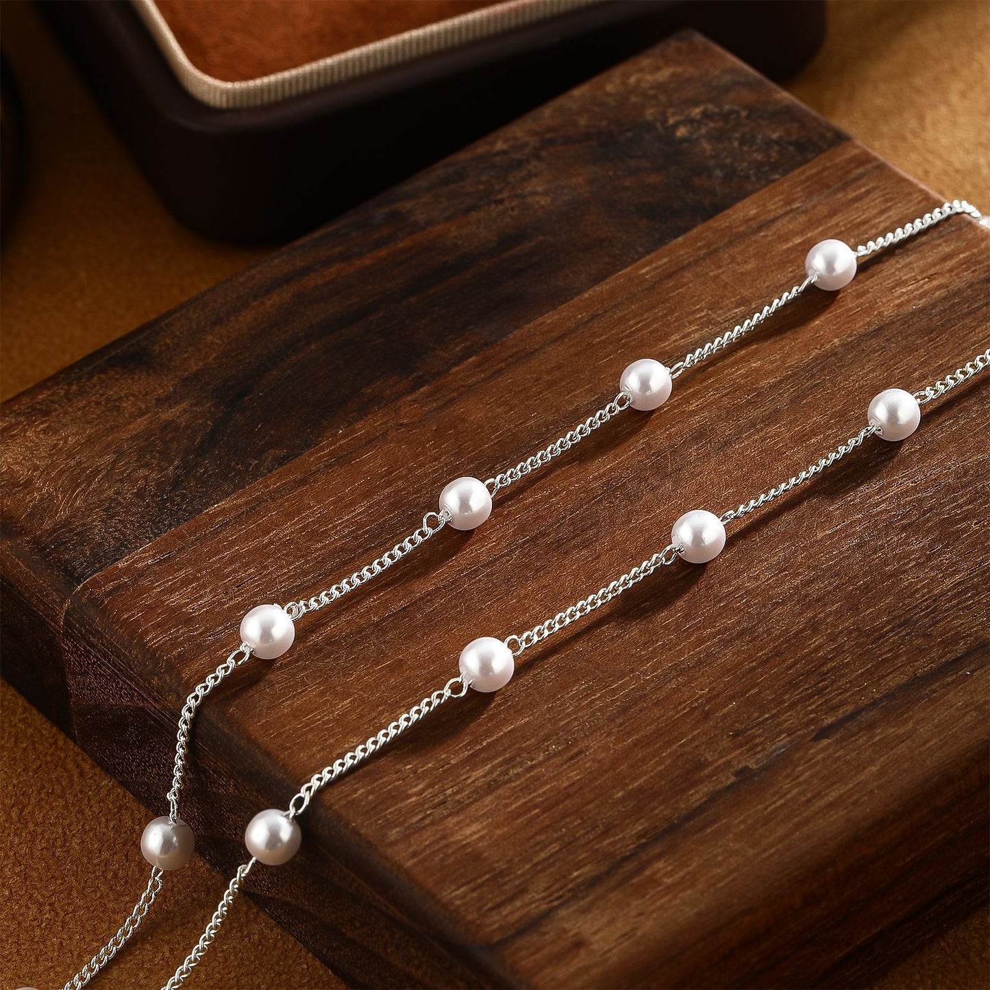 Vera – Collar Minimalista de Clavícula
