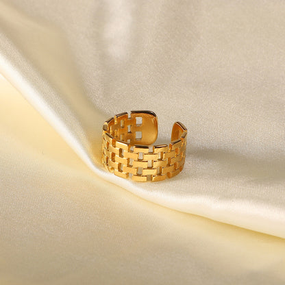 Aileen – Anillo Banda Dorada Elegante