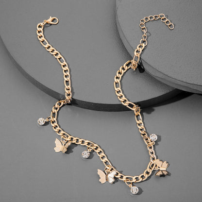 Charlotte – Collar Mariposa Minimalista