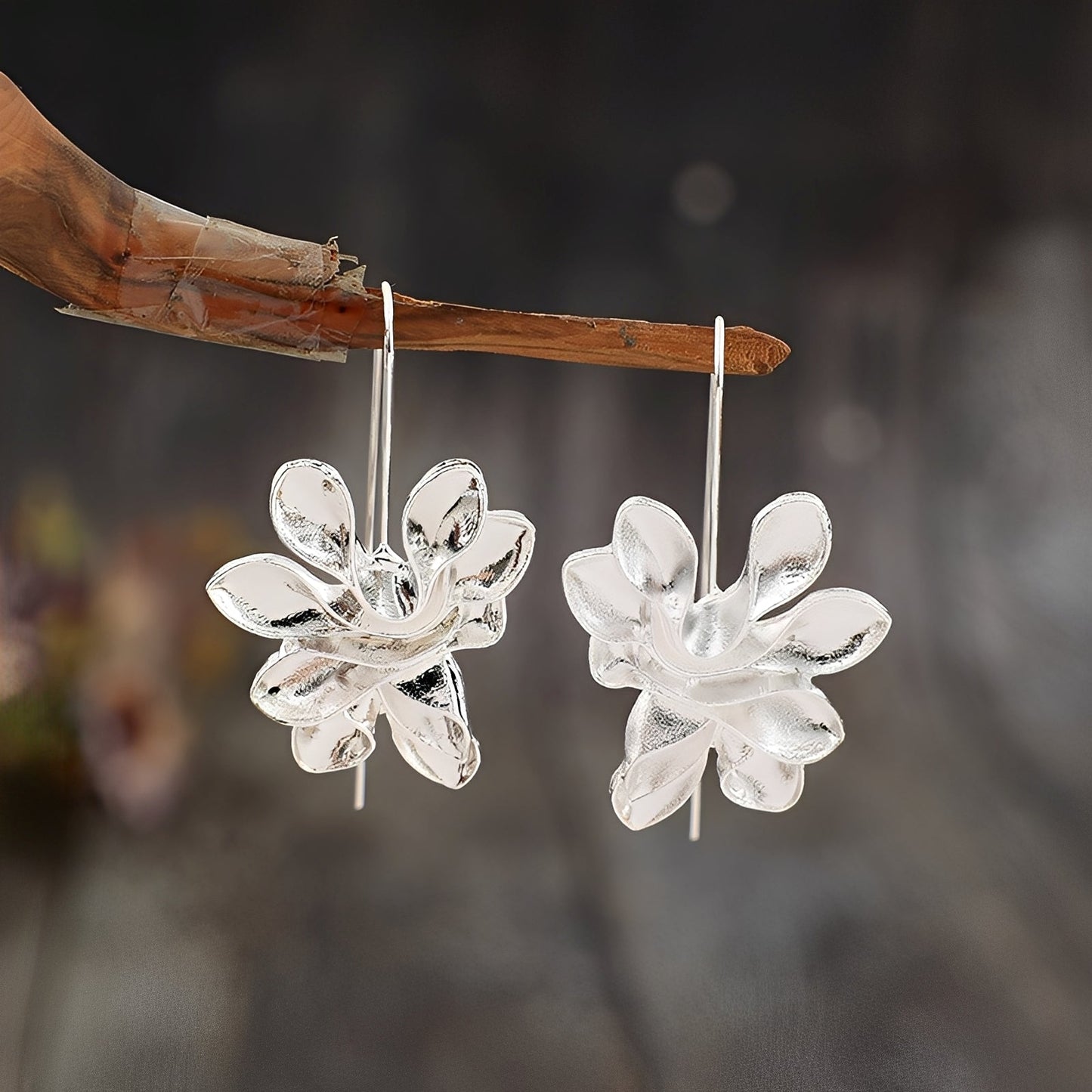 Chary – Pendientes Florales Vintage en Plata