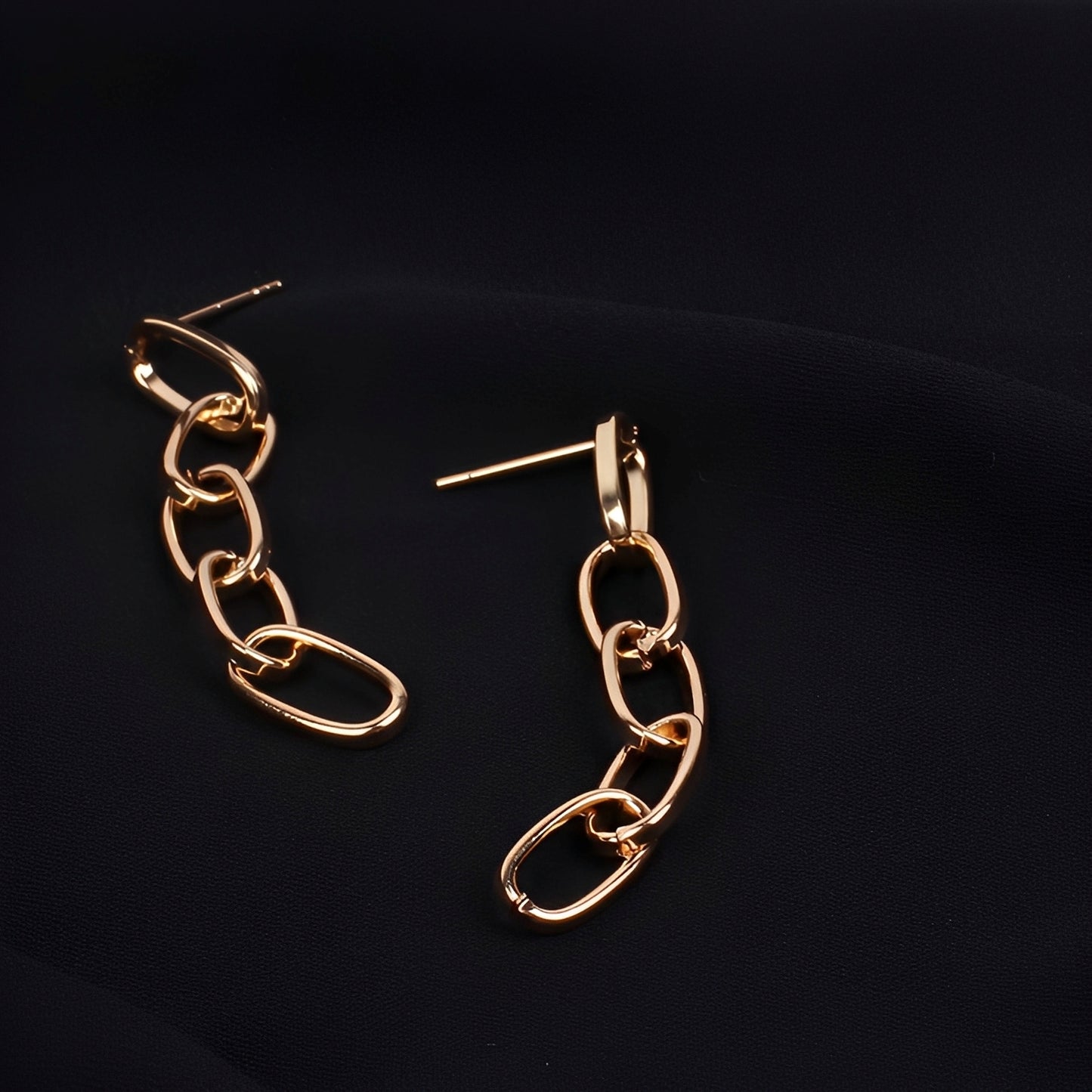 Lucia – Pendientes de Forma de Cadena