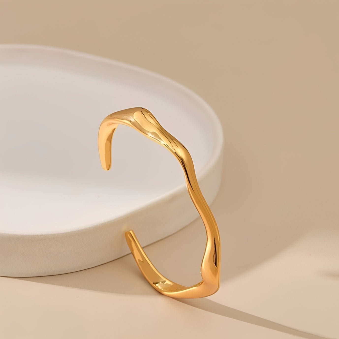 Karylle – Pulsera Fluida Delicada
