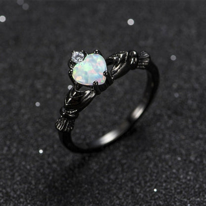 Meryl – Anillo Corazón en Ópalo Blanco