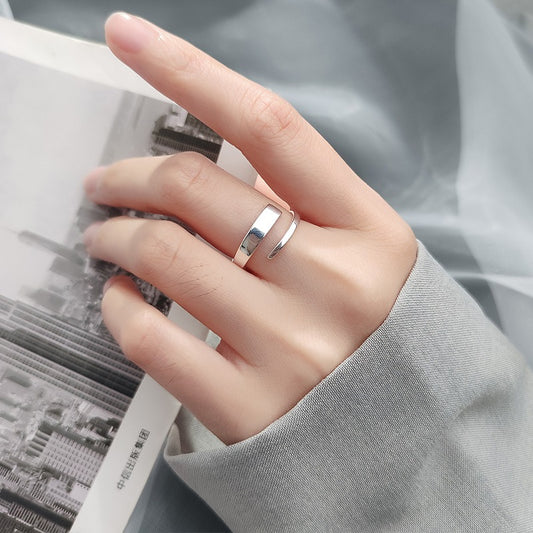 Leslie – Anillo Vintage de Plata con Acabado Texturizado