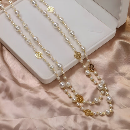 Lany – Collar Elegante con Perla en Cadena Dorada