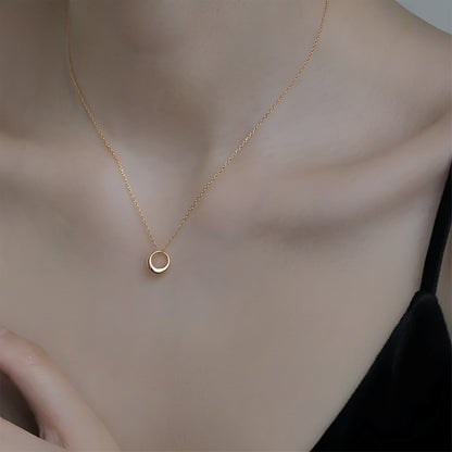 Tahlia – Collar Círculo Geométrico