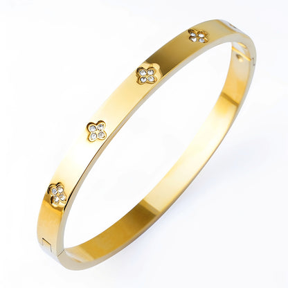 Niana – Brazalete Trébol con Detalles Brillantes