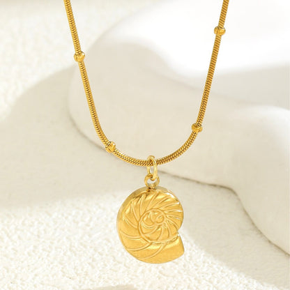 Marina – Collar Concha Caracola Elegante