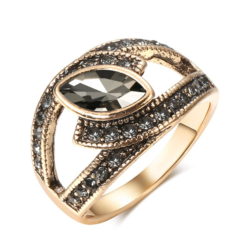 Amena – Bague Elegante en Cristal Negro
