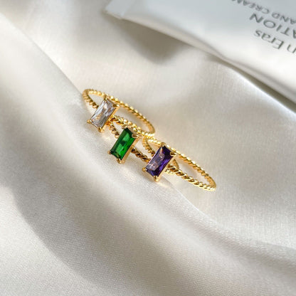 Selin – Anillo Piedra Fina Torsionada