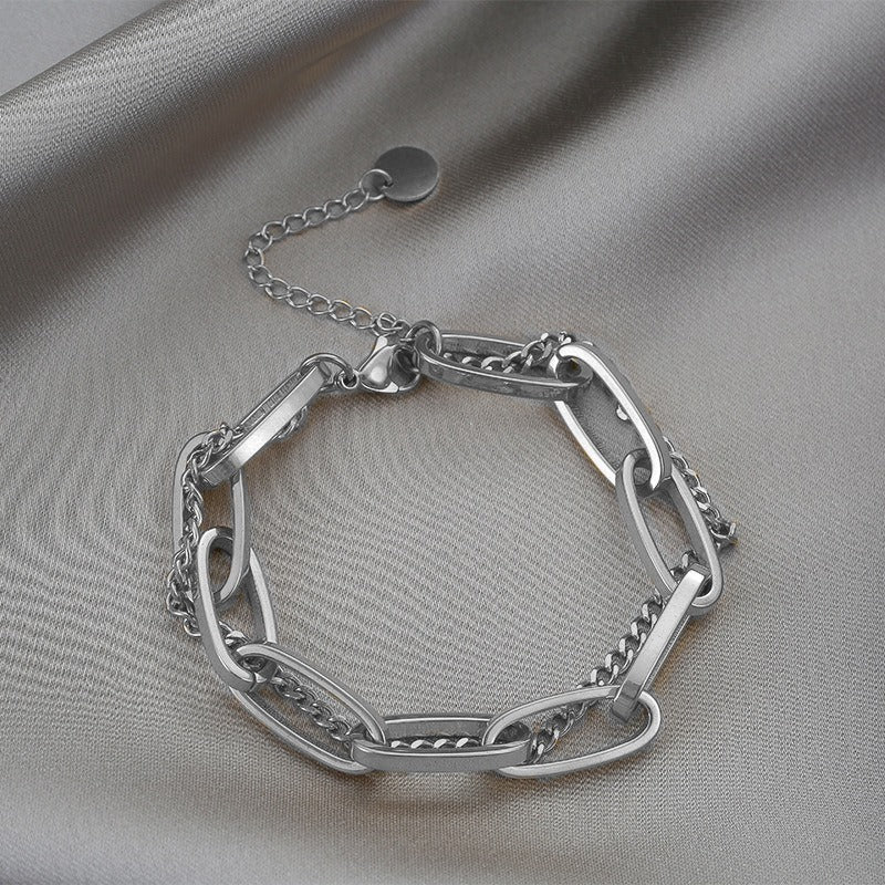 Carla – Pulsera de Eslabones Chapada Elegante