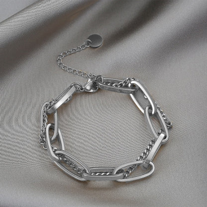 Carla – Pulsera de Eslabones Chapada Elegante