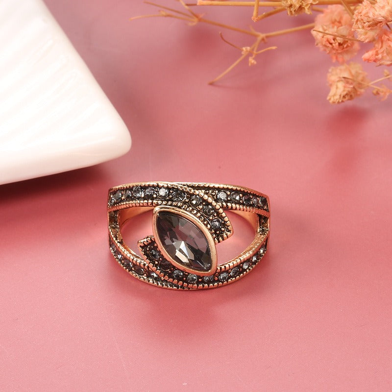 Amena – Bague Elegante en Cristal Negro