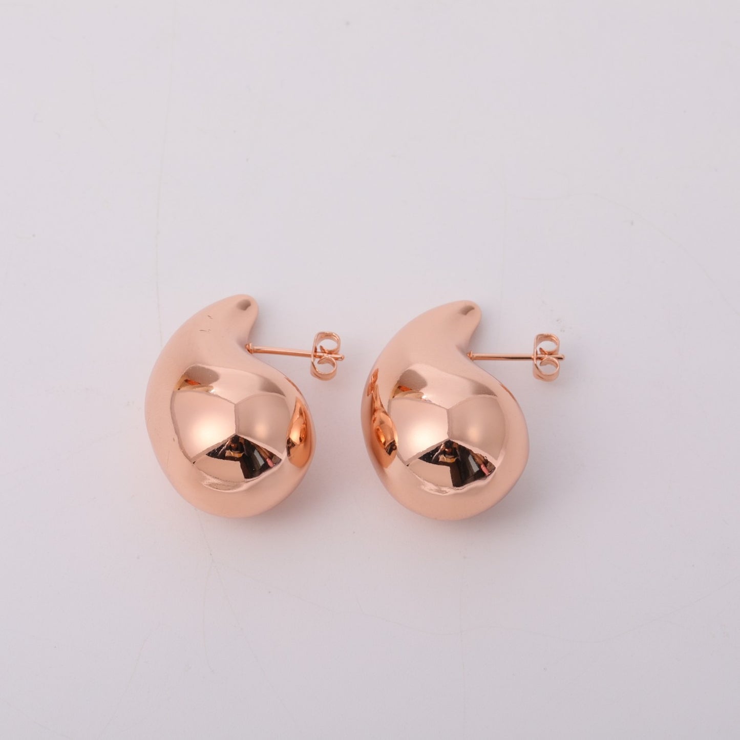 Camille – Pendientes Geométricos Elegantes