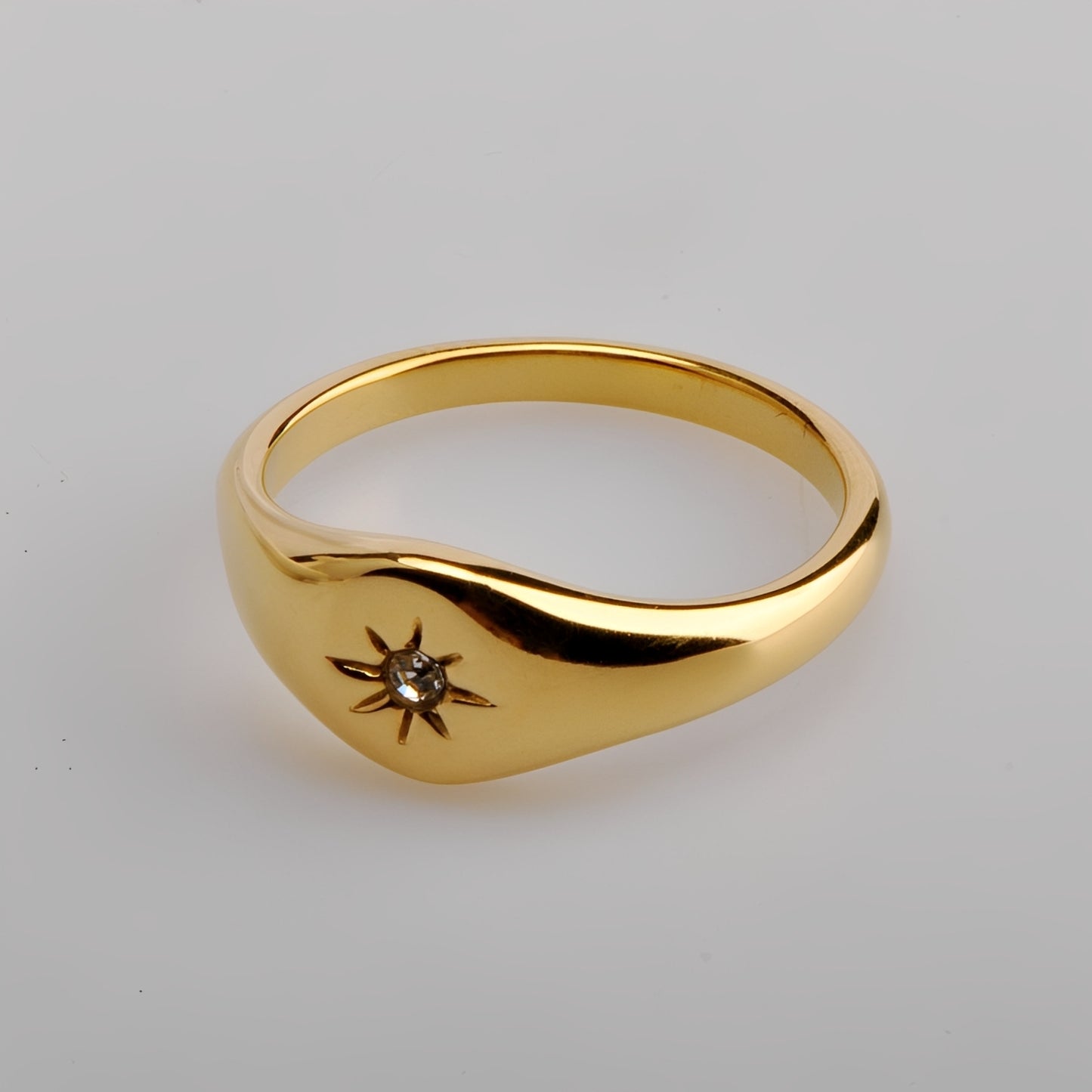 Eve – Anillo Estrella 3D con Estilo Elegante