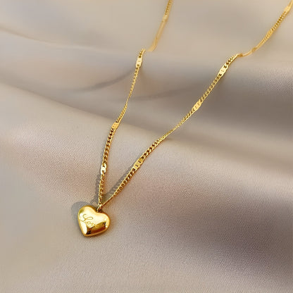 Yumi – Collar Corazón de Oro