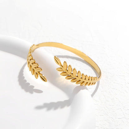 Selena – Pulsera Abierta Hojas Elegantes