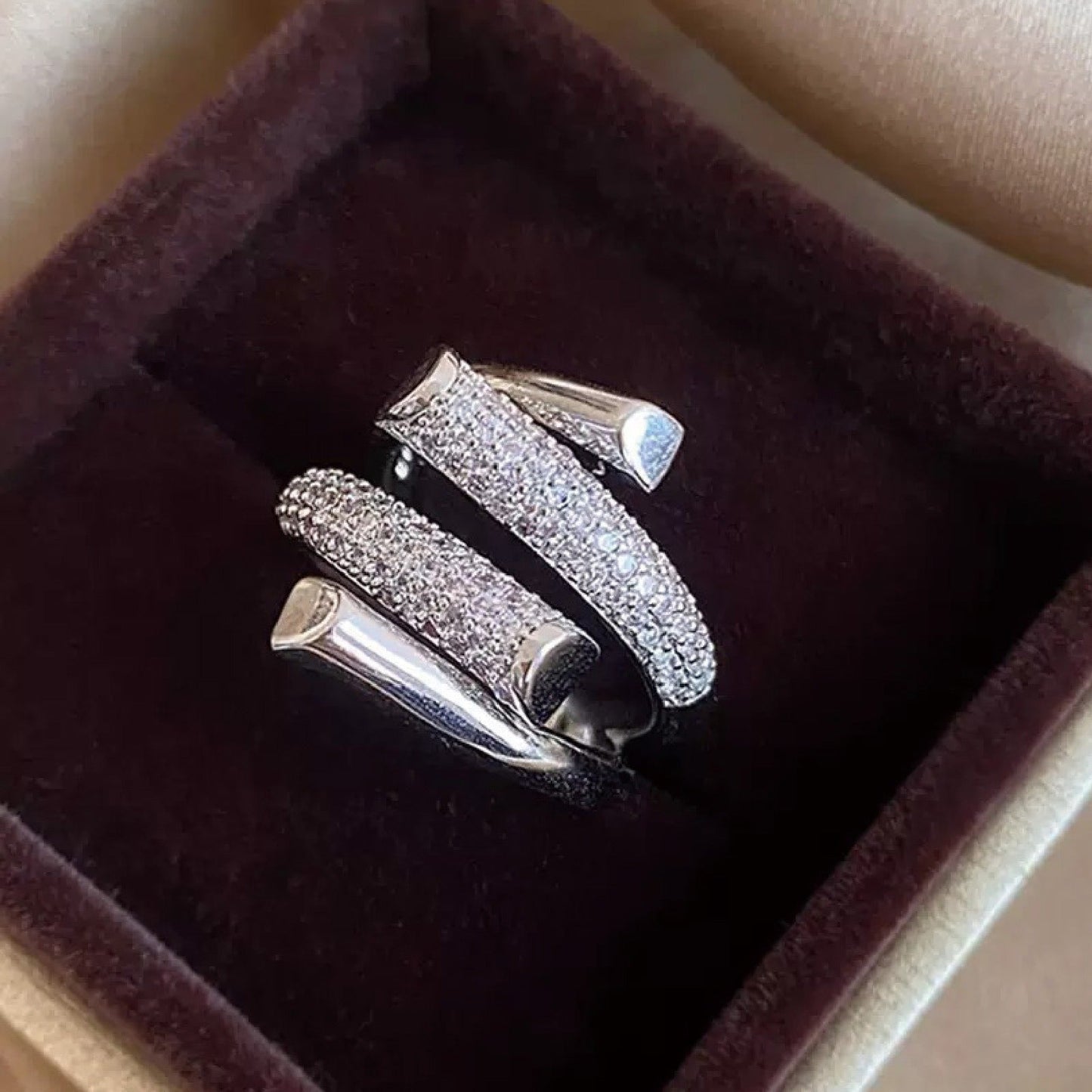 Kaede – Anillo Cobre Forma Geométrica Elegante