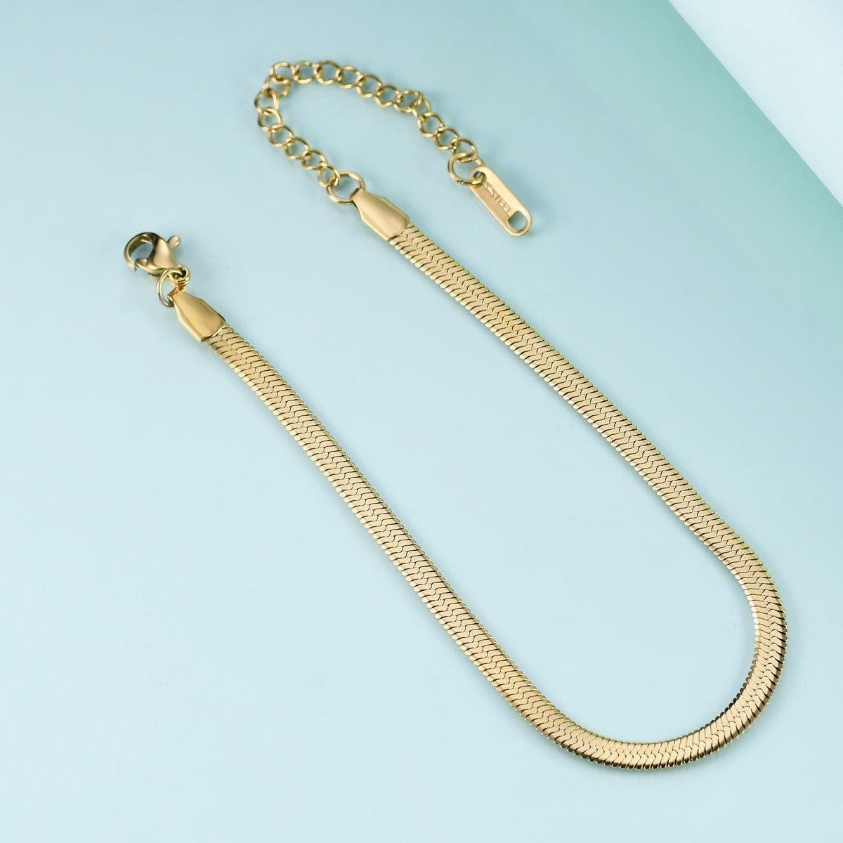 Naia – Pulsera Cadena Serpiente Elegante