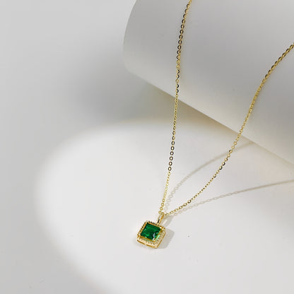 Raine – Collar Zirconia Cuadrada Esmeralda Elegante