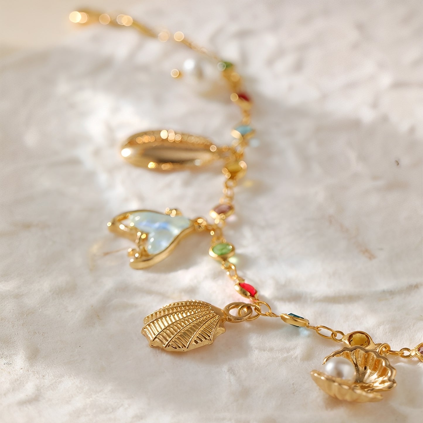 Alba – Pulsera Coral con Estilo Fresco y Brillo Natural