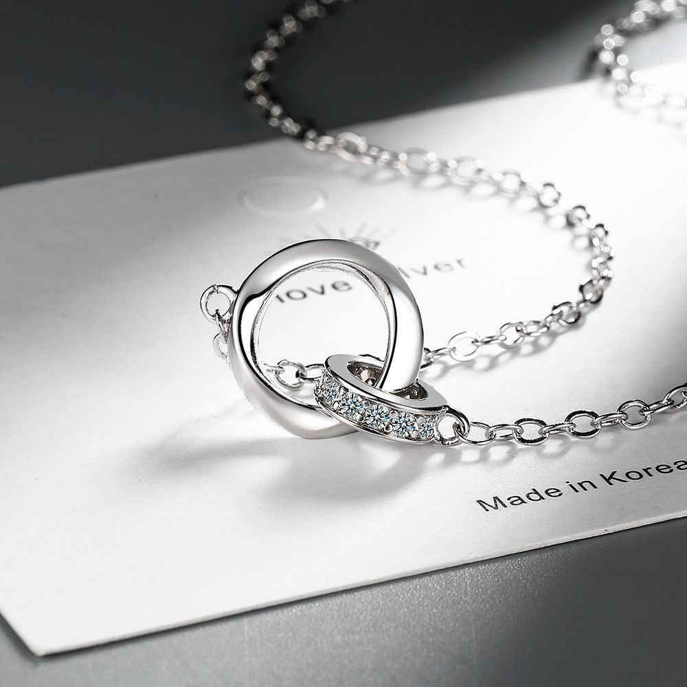 Kris – Collar Amor Cinta de Möbius en Plata de Ley