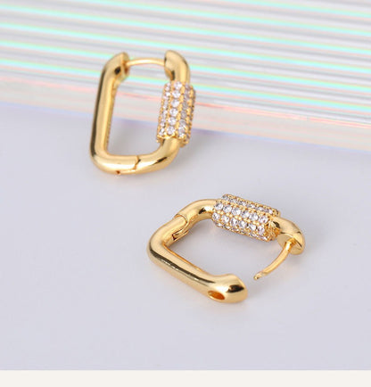 Stacey – Pendientes Cuadrados Incrustados de Zirconio