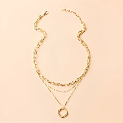 Livia – Collar Dorado Vintage Colgante Elegante