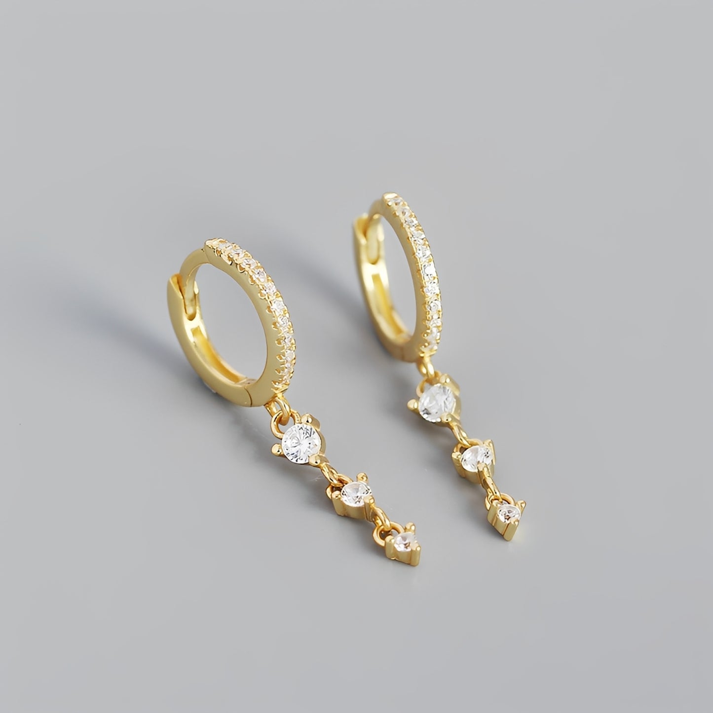 Toshi – Pendientes Retro Elegantes