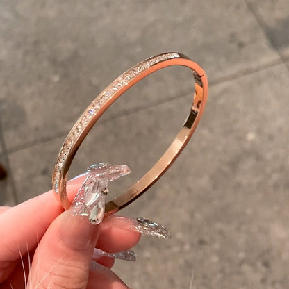 Valerie – Pulsera Brillante de Acero Elegante