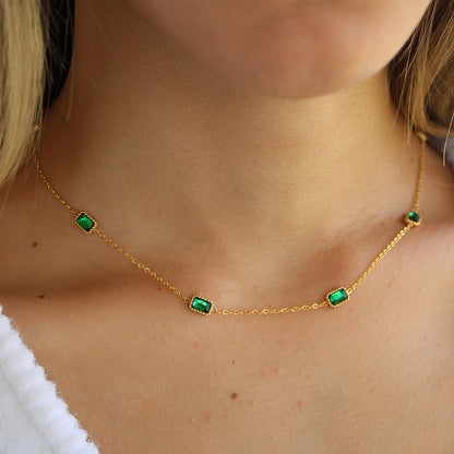 Eliza – Collar Estación Esmeralda